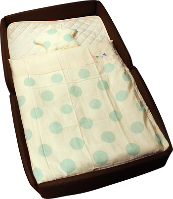 サンデシカ チェンジングプレイス 持ち運べるベッド ブラウン 布団付き